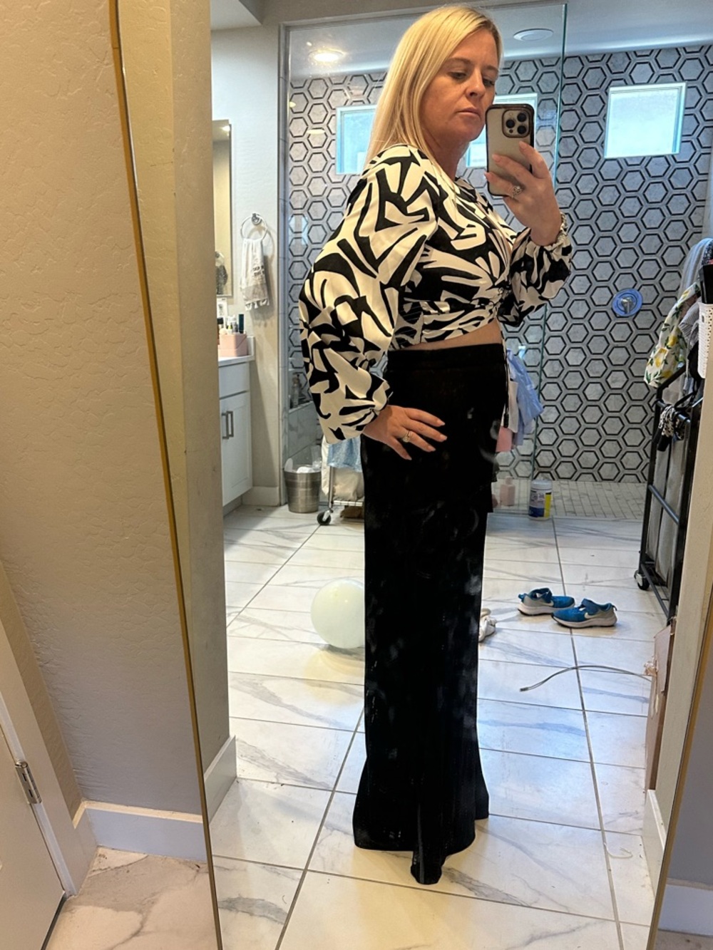 Caroline Constas Black & White Retro Top & Black Pants Set - Picture 2 of 6
